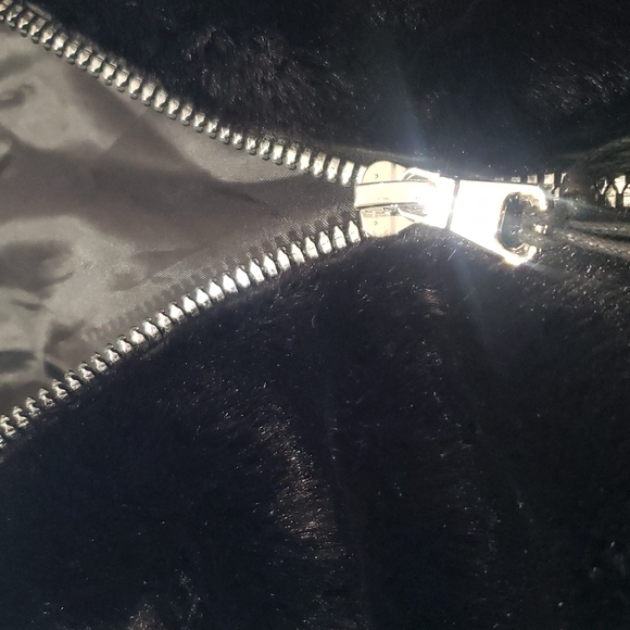 Cavalini Petite Collection Womens Petite Back Faux Fur vest. - Picture 7 of 8